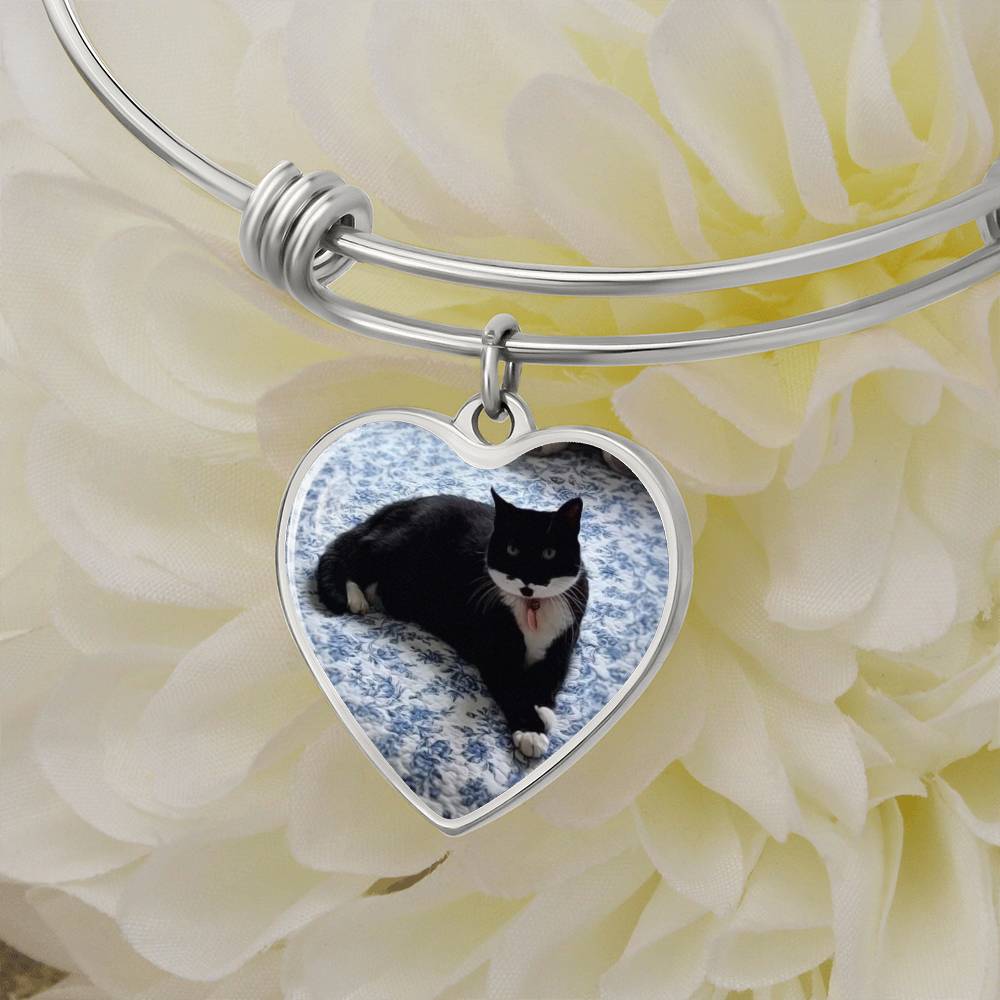 Luxury Heart Bangle