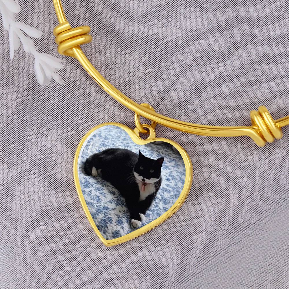 Luxury Heart Bangle