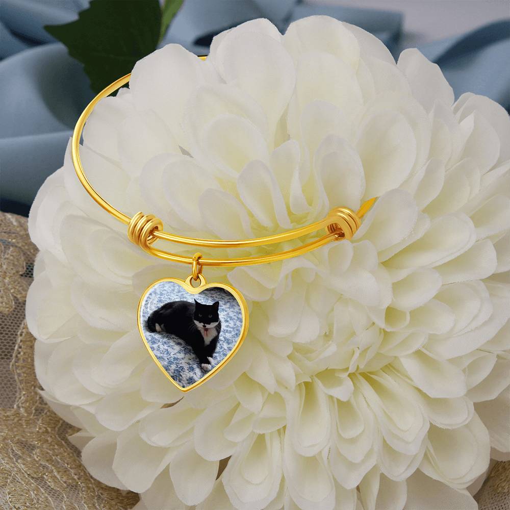 Luxury Heart Bangle