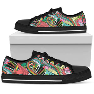 Funky Patterns in Greens - Women's Low Top Shoes (Black)