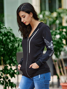 Skull Print Hoodie with Angel Wings - Freedom Look