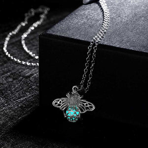 Luminous Bee Necklace Fluorescent Stone - Freedom Look