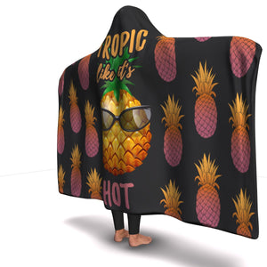 Pineapple Tropic Like It's Hot Hooded Blanket (S)