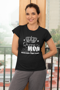 Queen Mom Raising Kind & Strong Humans Mommy Mother's Day Women & Unisex T-Shirt
